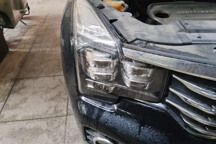 Used GAC Trumpchi GS7 2017 320T Two-Wheel-Drive Luxury Smart Connectivity Model Right Front Headlight