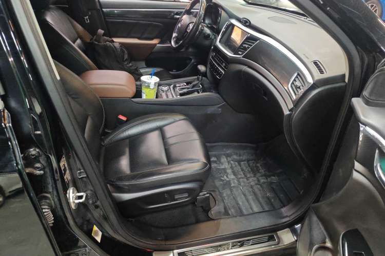 Used GAC Trumpchi GS7 2017 320T Four-Wheel Drive Luxury Smart Connectivity Model Right Front Seat