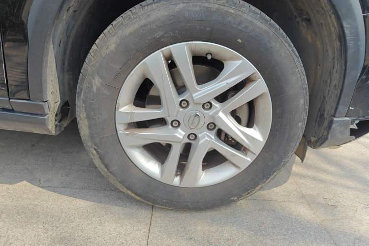 Used GAC Trumpchi GS7 2017 280T Two-Wheel Drive Luxury Model Right Front Wheel Hub