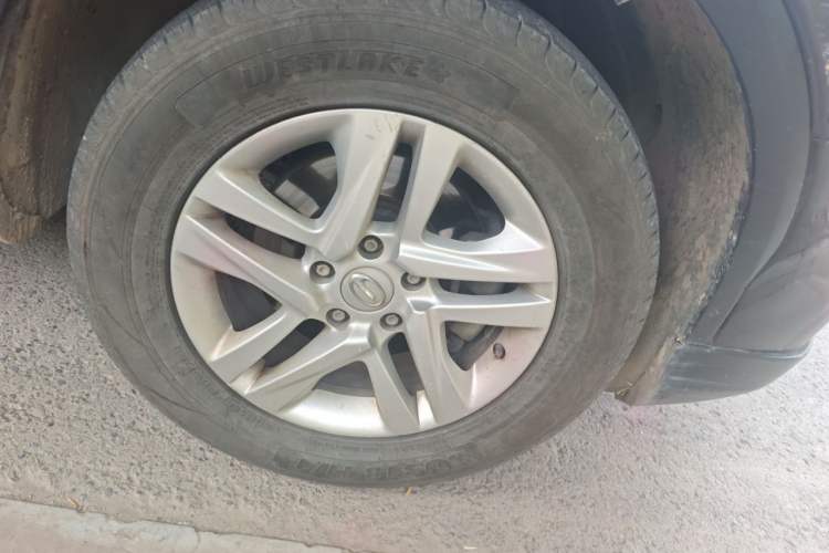 Used GAC Trumpchi GS7 2017 280T Two-Wheel Drive Luxury Model Right Front Wheel Hub