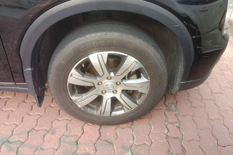 Used GAC Trumpchi GS7 2017 320T Two-Wheel-Drive Luxury Smart Connectivity Model Right Front Wheel Hub