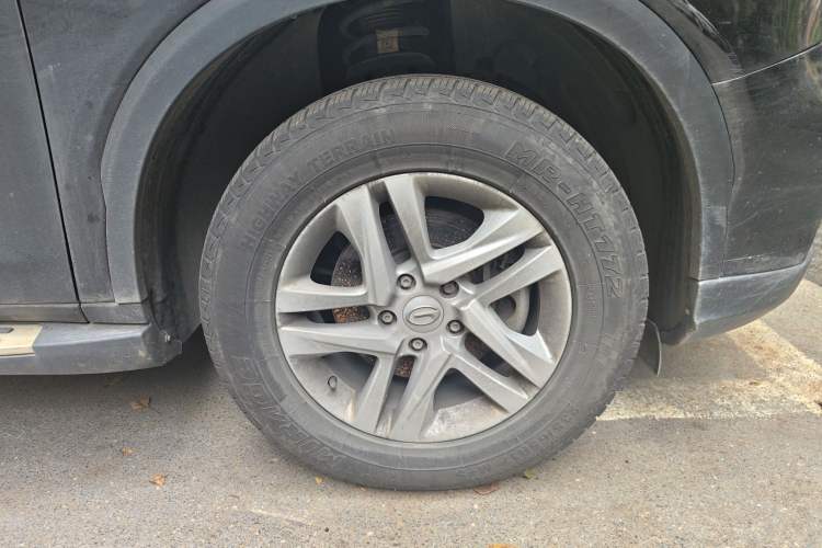 Used GAC Trumpchi GS7 2017 280T Two-Wheel Drive Luxury Model Right Front Wheel Hub