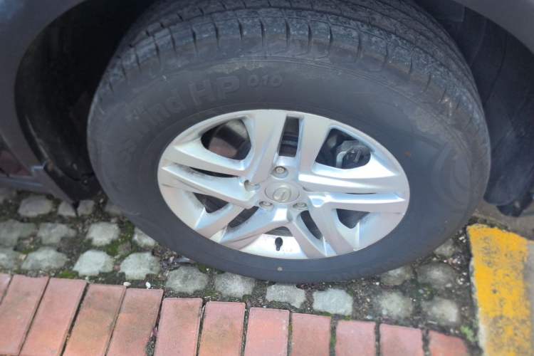 Used GAC Trumpchi GS7 2017 280T Two-Wheel Drive Luxury Model Right Front Wheel Hub