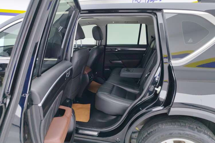 Used GAC Trumpchi GS7 2017 280T Two-Wheel Drive Luxury Model Right Rear Seat