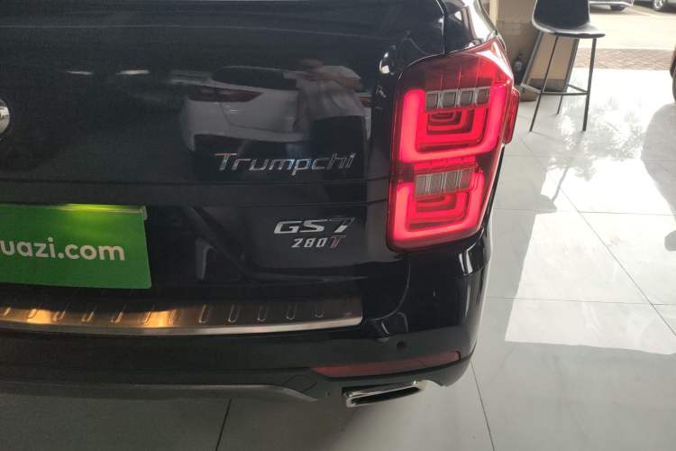 Used GAC Trumpchi GS7 2017 280T Two-Wheel Drive Luxury Model Right Rear Taillight