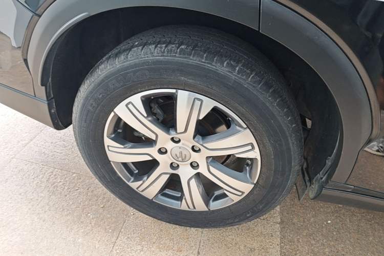 Used GAC Trumpchi GS7 2017 320T Two-Wheel-Drive Luxury Smart Connectivity Model Right Rear Wheel Hub