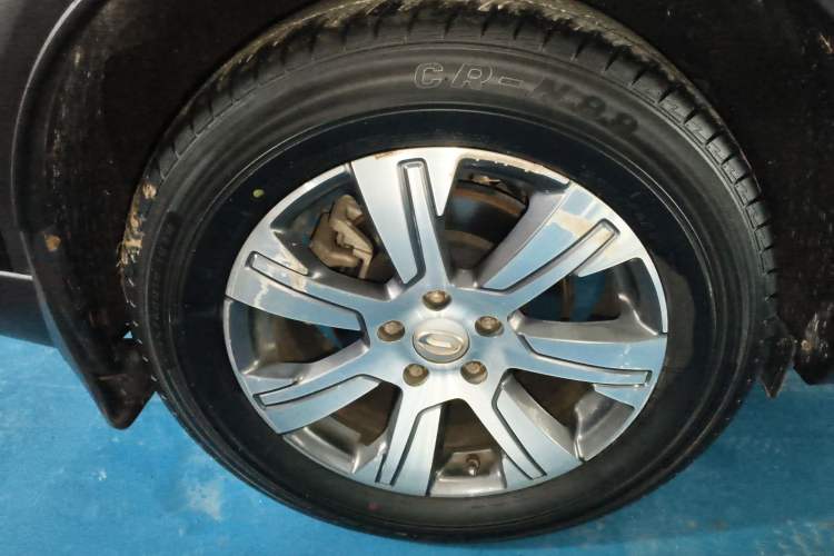 Used GAC Trumpchi GS7 2017 320T Two-Wheel-Drive Luxury Smart Connectivity Model Right Rear Wheel Hub