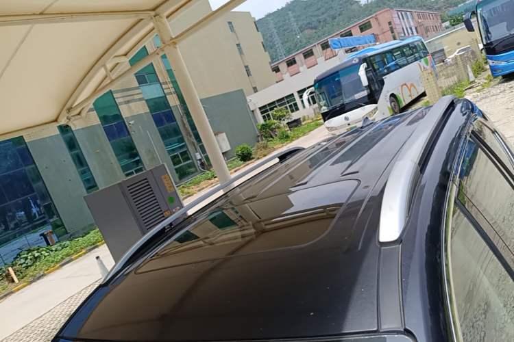 Used GAC Trumpchi GS7 2017 280T Two-Wheel Drive Luxury Model Roof
