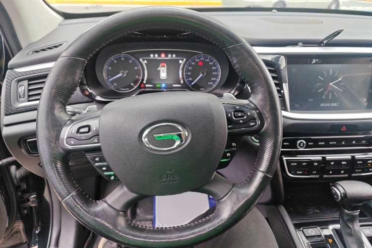 Used GAC Trumpchi GS7 2017 320T Four-Wheel Drive Luxury Smart Connectivity Model Steering Wheel