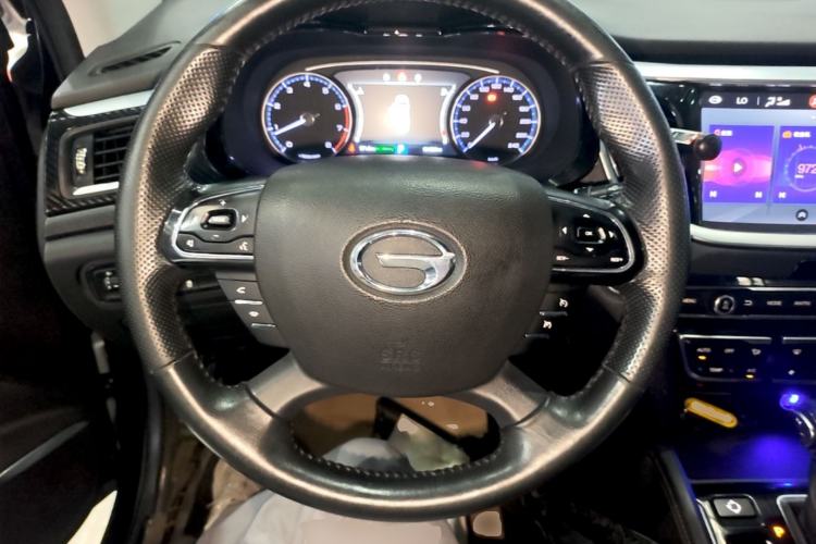 Used GAC Trumpchi GS7 2017 280T Two-Wheel Drive Luxury Model Steering Wheel