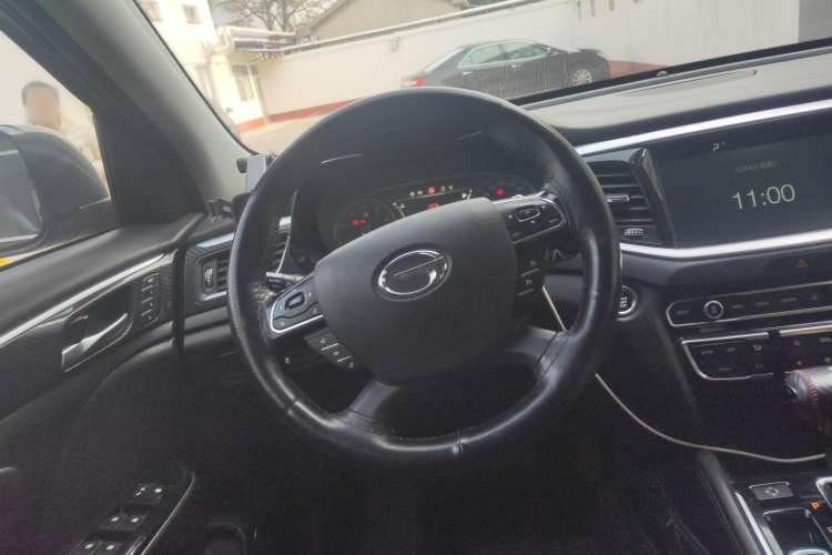 Used GAC Trumpchi GS7 2017 320T Two-Wheel-Drive Luxury Smart Connectivity Model Steering Wheel