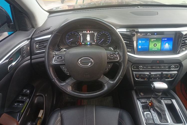 Used GAC Trumpchi GS7 2017 320T Two-Wheel-Drive Luxury Smart Connectivity Model Steering Wheel