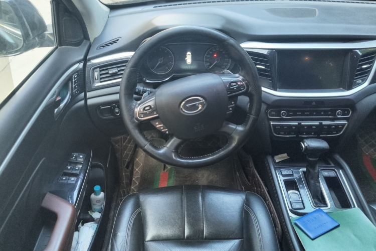 Used GAC Trumpchi GS7 2017 320T Two-Wheel-Drive Luxury Smart Connectivity Model Steering Wheel