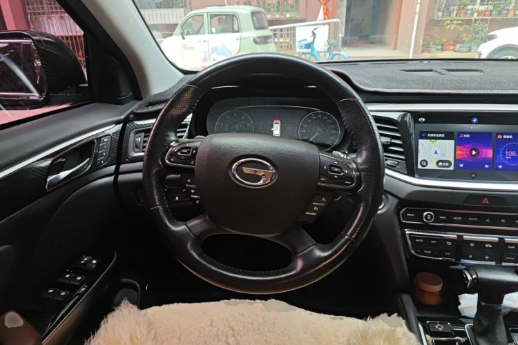Used GAC Trumpchi GS7 2017 320T Two-Wheel-Drive Luxury Smart Connectivity Model Steering Wheel