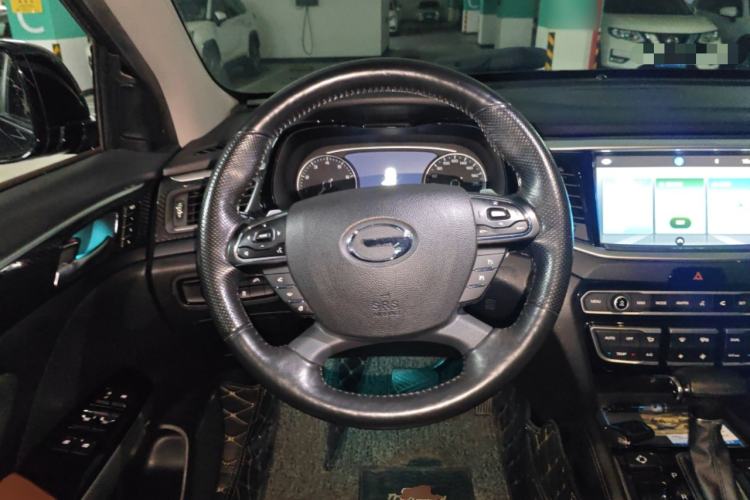 Used GAC Trumpchi GS7 2017 320T Two-Wheel-Drive Luxury Smart Connectivity Model Steering Wheel