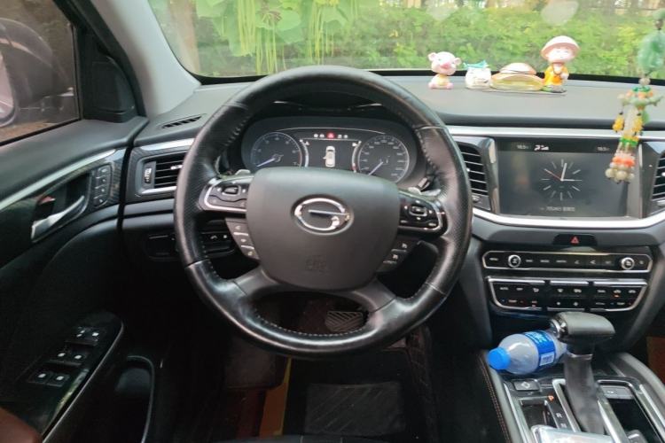 Used GAC Trumpchi GS7 2017 320T Two-Wheel-Drive Luxury Smart Connectivity Model Steering Wheel
