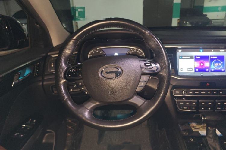 Used GAC Trumpchi GS7 2017 320T Two-Wheel-Drive Luxury Smart Connectivity Model Steering Wheel