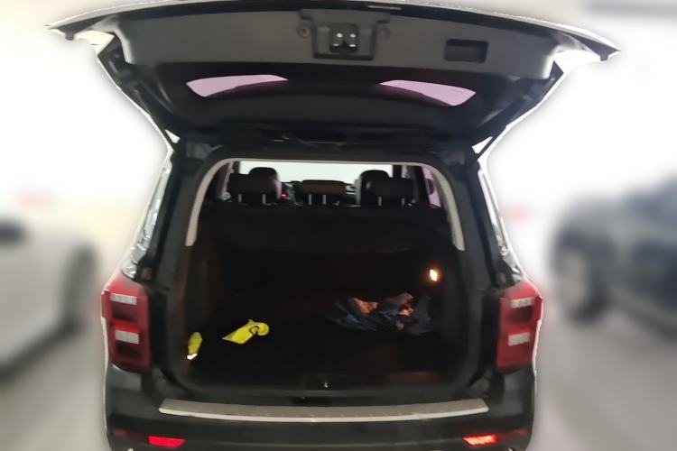 Used GAC Trumpchi GS7 2017 280T Two-Wheel Drive Luxury Model Trunk