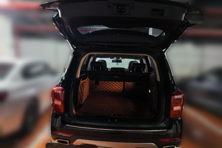 Used GAC Trumpchi GS7 2017 280T Two-Wheel Drive Luxury Model Trunk