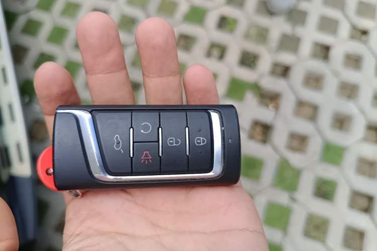 Used GAC Trumpchi GS7 2017 280T Two-Wheel Drive Luxury Model Vehicle Key