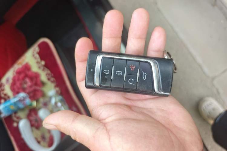 Used GAC Trumpchi GS7 2017 280T Two-Wheel Drive Luxury Model Vehicle Key