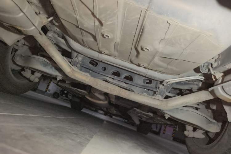 Used GAC Trumpchi GS7 2017 320T Two-Wheel-Drive Luxury Smart Connectivity Model Chassis Rear