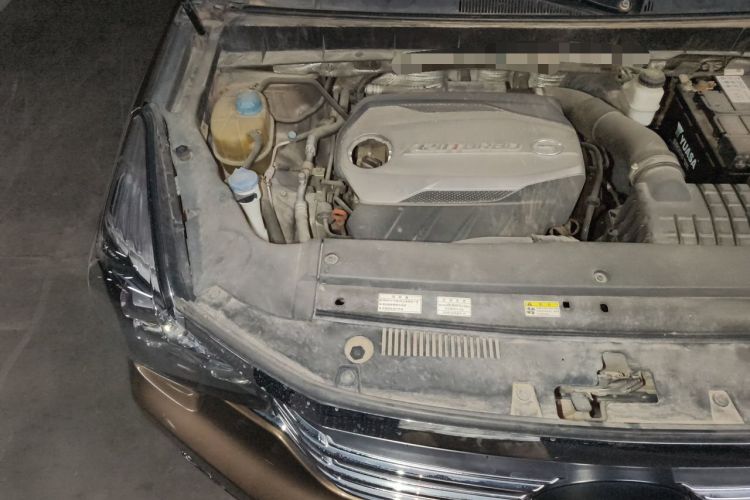 Used GAC Trumpchi GS7 2017 320T Two-Wheel-Drive Luxury Smart Connectivity Model Engine Bay Right
