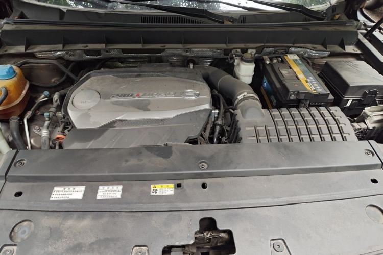 Used GAC Trumpchi GS7 2017 280T Two-Wheel Drive Luxury Model Engine Bay