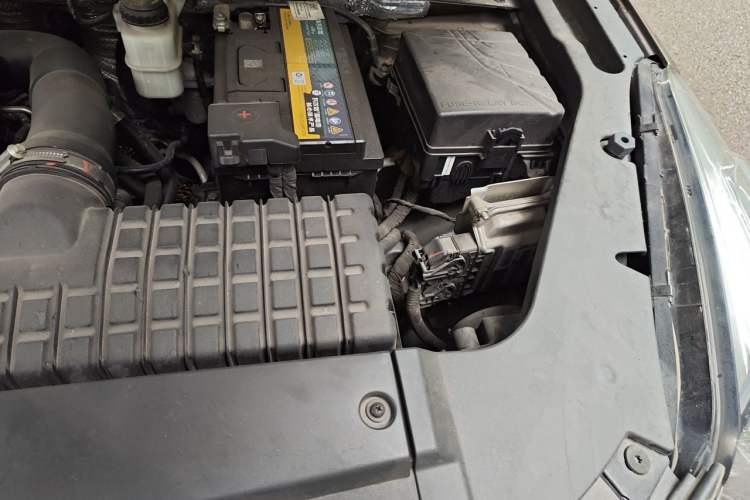 Used GAC Trumpchi GS7 2017 280T Two-Wheel Drive Luxury Model Engine Bay Left