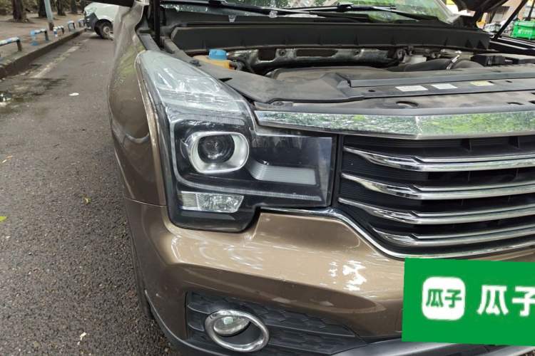 Used GAC Trumpchi GS7 2017 280T Two-Wheel Drive Luxury Model Right Front Headlight