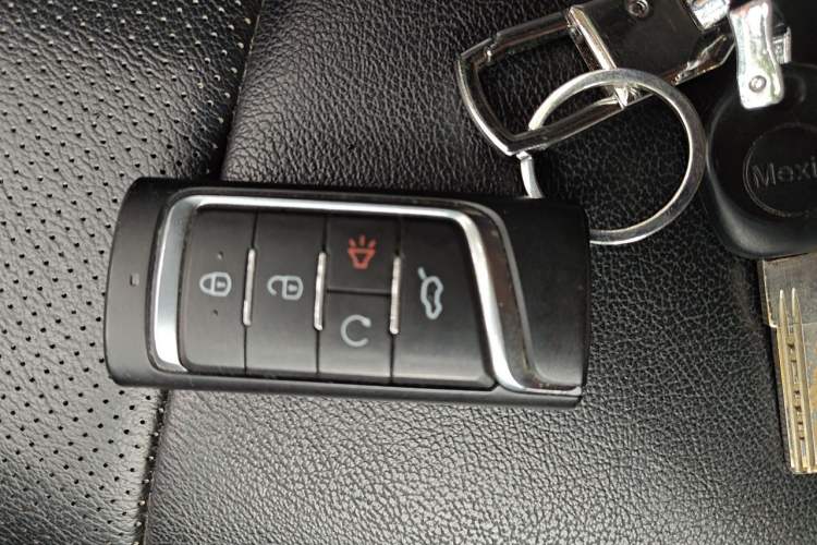 Used GAC Trumpchi GS7 2017 280T Two-Wheel Drive Luxury Model Vehicle Key