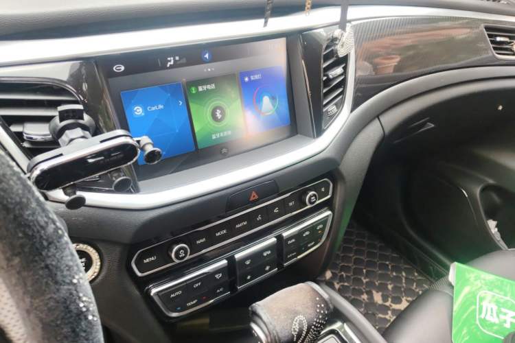 Used GAC Trumpchi GS7 2017 320T Four-Wheel Drive Luxury Smart Connectivity Model Audio And AC Panel