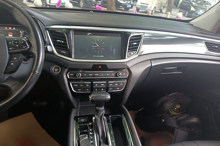 Used GAC Trumpchi GS7 2017 280T Two-Wheel Drive Luxury Model Audio And AC Panel