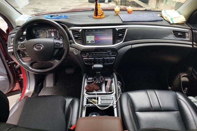 Used GAC Trumpchi GS7 2017 320T Two-Wheel-Drive Luxury Model Center Console