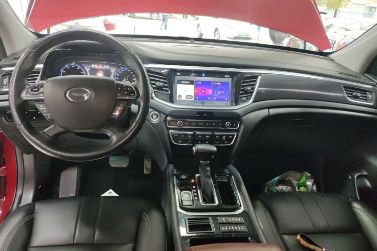 Used GAC Trumpchi GS7 2017 320T Two-Wheel-Drive Luxury Smart Connectivity Model Center Console