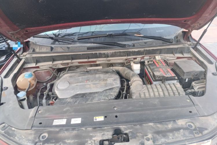 Used GAC Trumpchi GS7 2017 280T Two-Wheel Drive Luxury Model Engine Bay