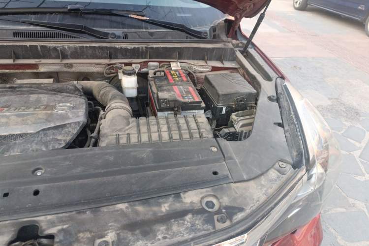 Used GAC Trumpchi GS7 2017 280T Two-Wheel Drive Luxury Model Engine Bay Left