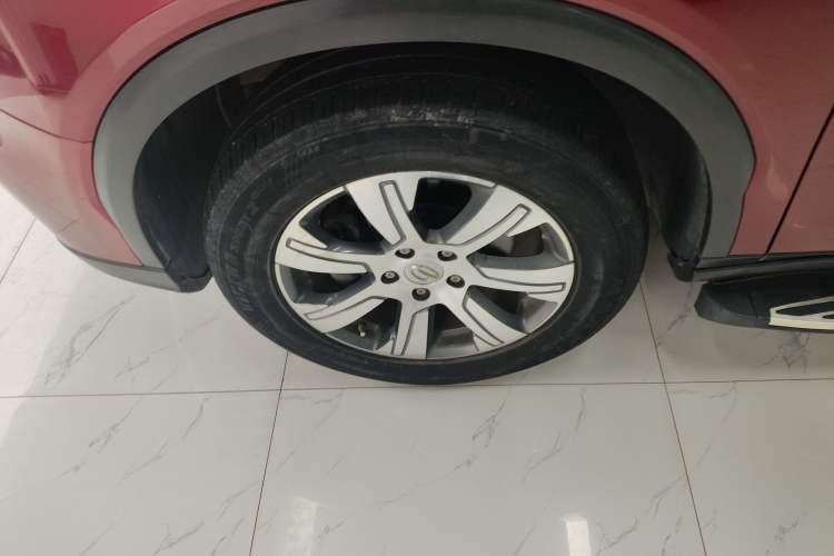 Used GAC Trumpchi GS7 2017 320T Two-Wheel-Drive Luxury Smart Connectivity Model Exterior 4