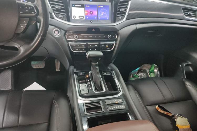 Used GAC Trumpchi GS7 2017 320T Two-Wheel-Drive Luxury Smart Connectivity Model Gear Lever