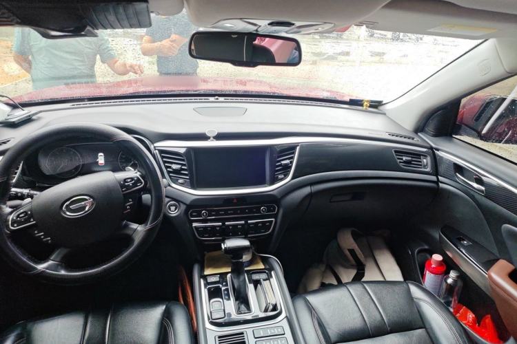 Used GAC Trumpchi GS7 2017 320T Two-Wheel-Drive Luxury Smart Connectivity Model Headliner