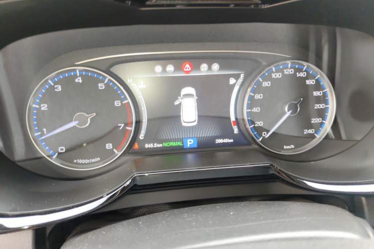 Used GAC Trumpchi GS7 2017 320T Four-Wheel Drive Luxury Smart Connectivity Model Instrument Cluster