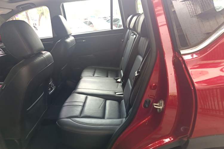 Used GAC Trumpchi GS7 2017 280T Two-Wheel Drive Luxury Model Interior 4