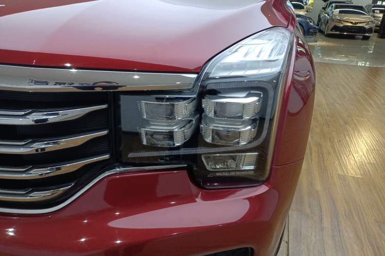 Used GAC Trumpchi GS7 2017 320T Two-Wheel-Drive Luxury Smart Connectivity Model Left Front Headlight