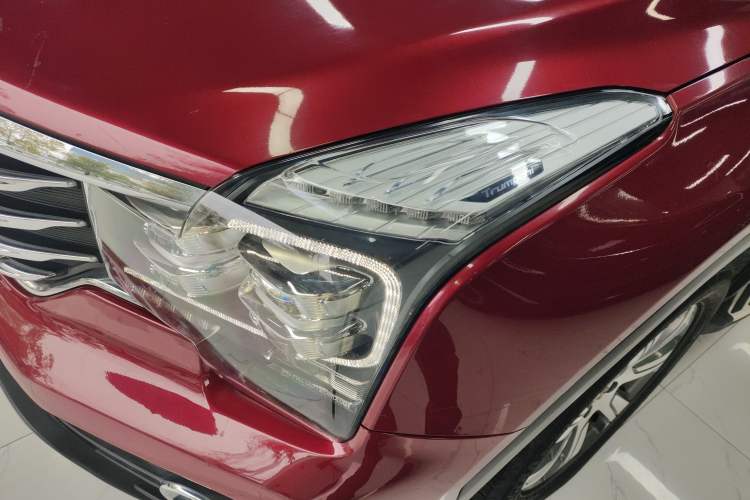 Used GAC Trumpchi GS7 2017 320T Two-Wheel-Drive Luxury Smart Connectivity Model Left Front Headlight