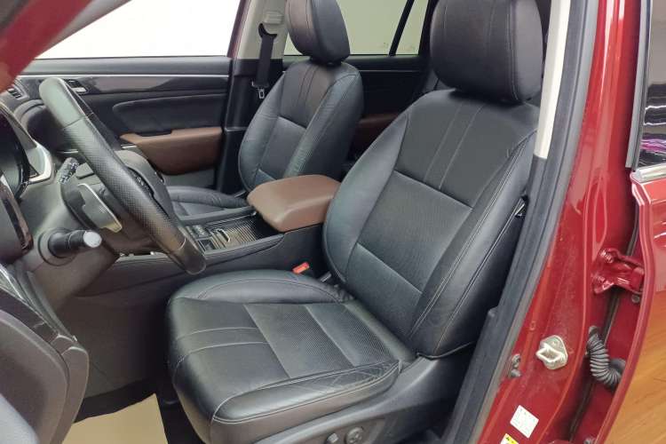 Used GAC Trumpchi GS7 2017 320T Two-Wheel-Drive Luxury Smart Connectivity Model Left Front Seat