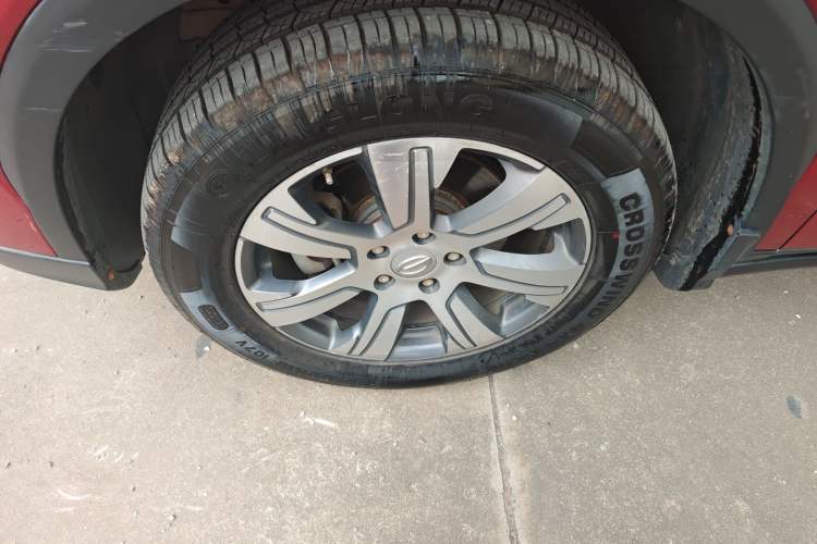 Used GAC Trumpchi GS7 2017 320T Two-Wheel-Drive Luxury Smart Connectivity Model Left Front Wheel Hub