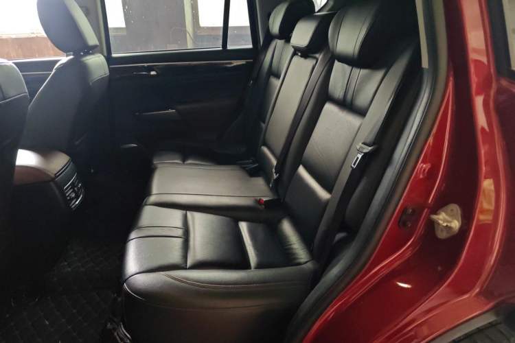 Used GAC Trumpchi GS7 2017 320T Two-Wheel-Drive Luxury Smart Connectivity Model Left Rear Seat