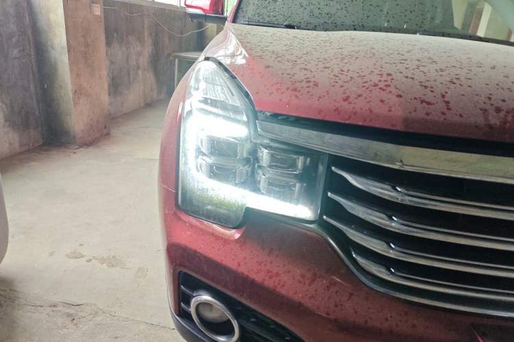 Used GAC Trumpchi GS7 2017 320T Two-Wheel-Drive Luxury Smart Connectivity Model Right Front Headlight
