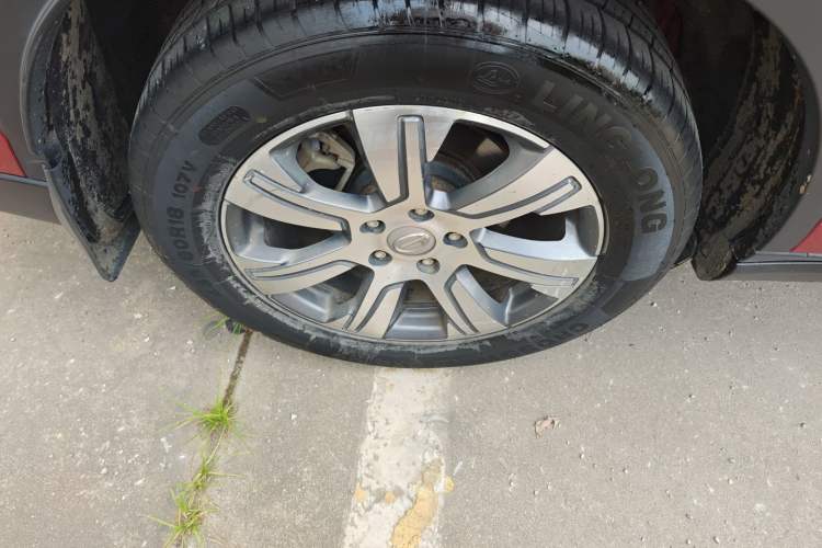 Used GAC Trumpchi GS7 2017 320T Two-Wheel-Drive Luxury Smart Connectivity Model Right Rear Wheel Hub