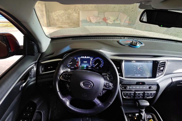 Used GAC Trumpchi GS7 2017 320T Two-Wheel-Drive Luxury Smart Connectivity Model Steering Wheel